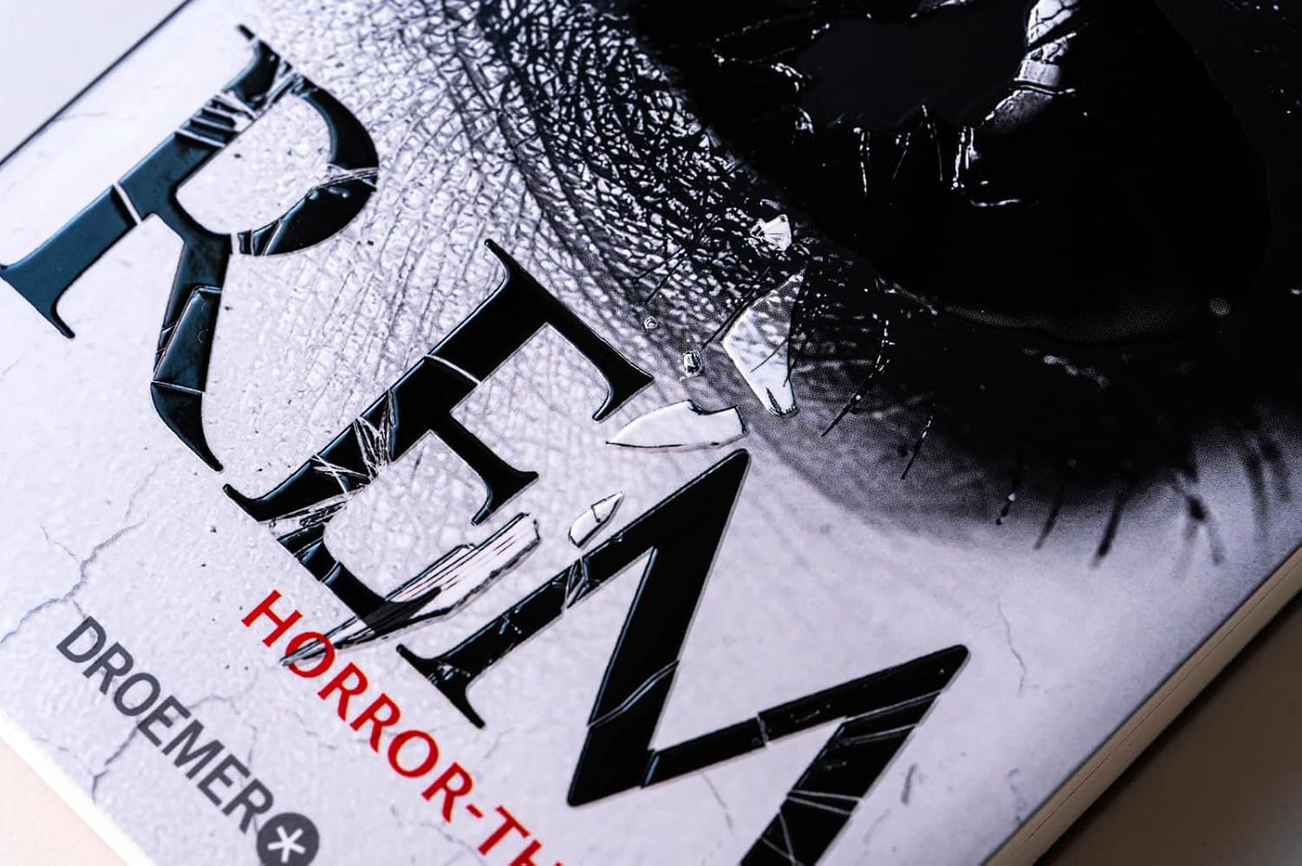 REM: Horror-Thriller